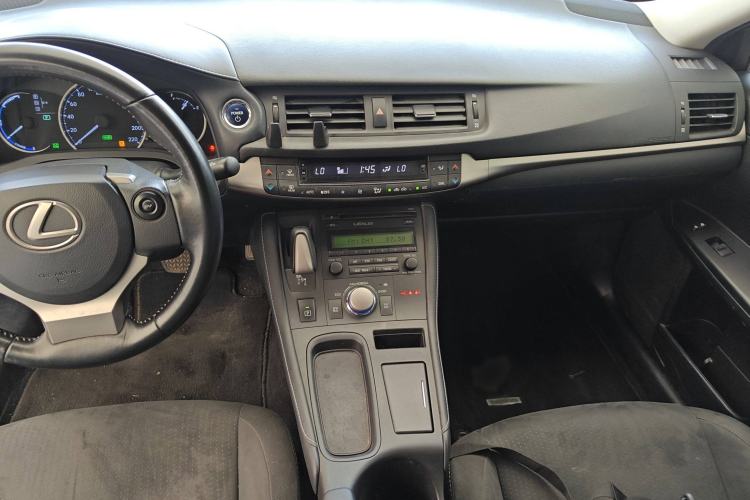 Used Lexus CT 2017 CT200h Elite Edition Solid Color China V Standard
