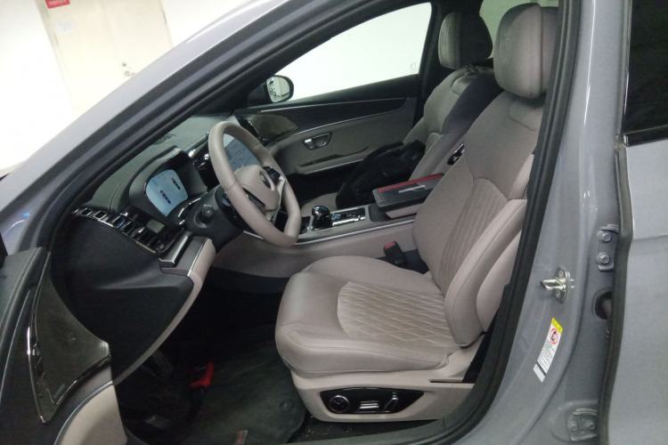 Used BYD Han 2025 EV with 701 km of Laser Radar-Enabled Intelligent Driving