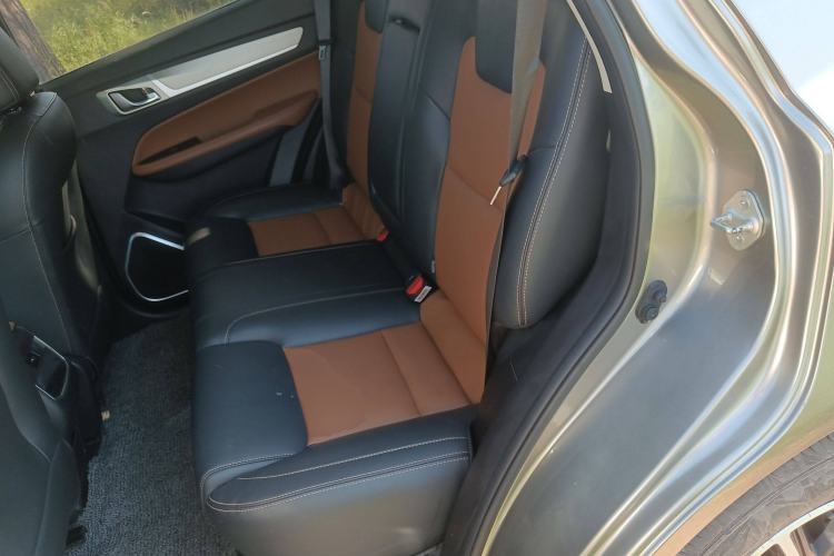 Used Geely Auto Vision X6 2018 1.4T CVT 4G Connected Flagship Edition
