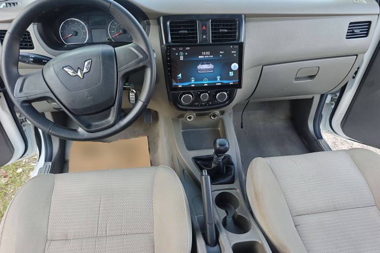 Used Wuling Rongguang V 2019 1.5L Window-Sealed Utility Model China VI LAR
