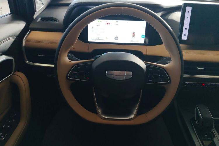 Used Geely Auto Haoyue L 2023 2.0T DCT Flagship Version