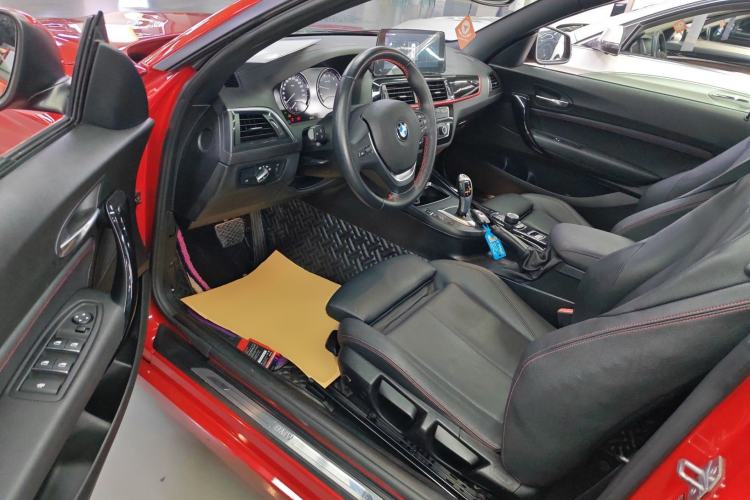 Used BMW 2 Series 2018 220i Convertible Coupe Sports Design Package
