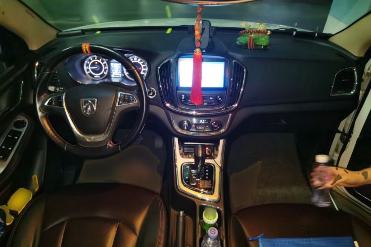 Used Baojun 560 2016 1.8L iAMT Luxury Model