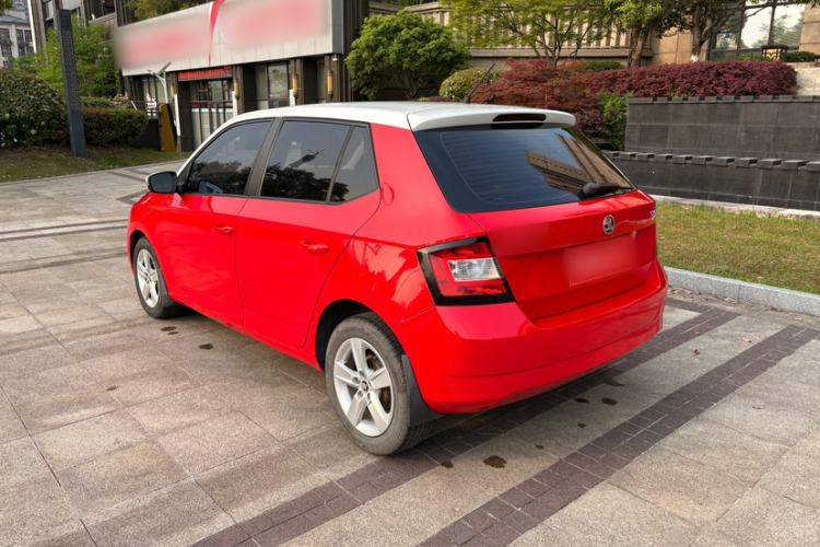 Used Skoda Fabia 2015 1.4L Automatic Chuanxing Edition

