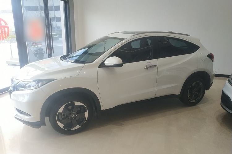 Used Honda Vezel 2015 1.8L CVT 2WD Luxury Model

