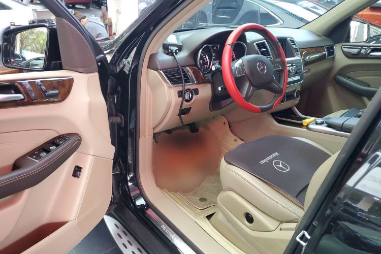 Used Mercedes-Benz M-Class 2014 ML 400 4MATIC Dynamic Model