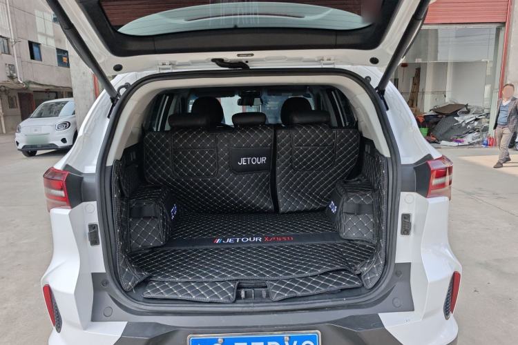 Used JETOUR X70 2023 1.5T DCT Beyond PRO Edition 5-Seater