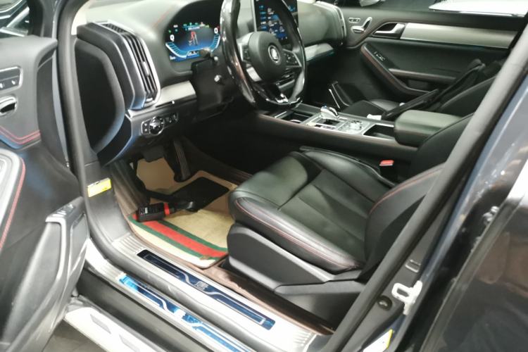 Used BYD Tang New Energy 2018 DM 2.0T All-Wheel Drive Smart Connectivity Luxury Model 7 Seats China V Emission Standard
