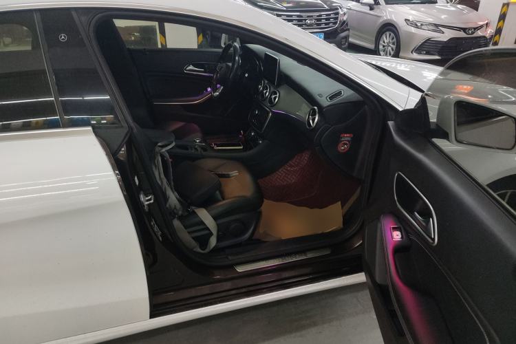 Used Mercedes-Benz CLA 2015 CLA 200
