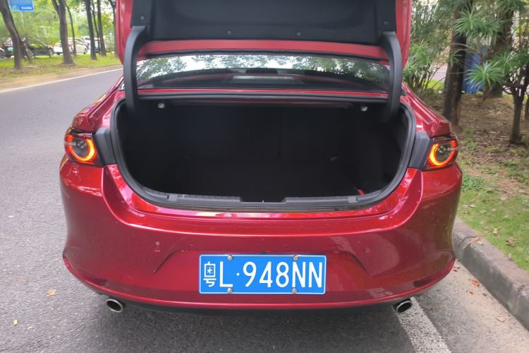 Used Mazda Mazda 3 Axela 2022 2.0L Automatic Zhi Rui Edition
