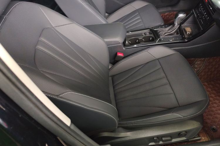 Used Volkswagen Passat 2025 Outstanding Model 330TSI Elite Edition