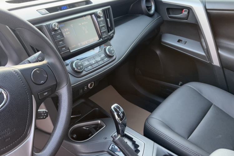 TDK.VehicleDetails.img