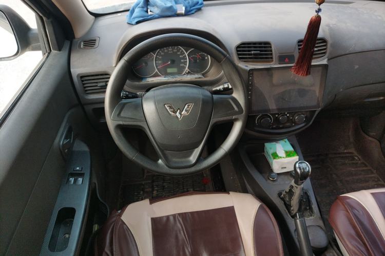 Used Wuling Hongguang 2015 1.2L S Base Model China V Standard