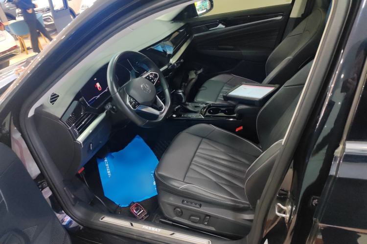 Used Volkswagen Passat 2023 Restyled 330TSI Starry Luxury Edition
