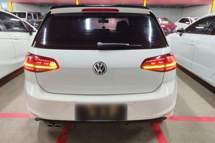 Used Volkswagen Golf 2016 1.4TSI Automatic R-Line
