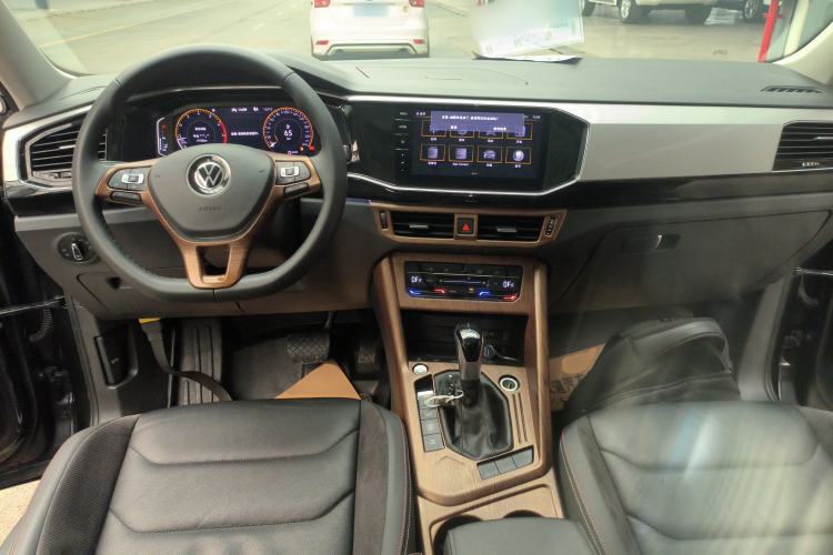 Used Volkswagen Tayron 2021 330TSI Two-Wheel Drive Luxury Smart Connectivity Version
