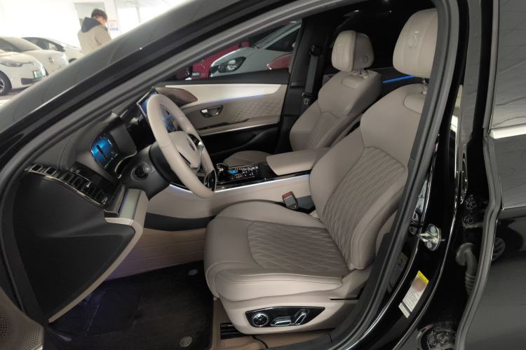 Used BYD Han 2024 EV Glory Edition 605KM Front-Wheel-Drive Premium Model
