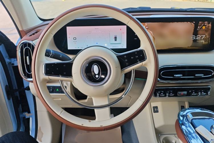 Used ORA Ballet Cat 2022 401 km Nutcracker Edition
