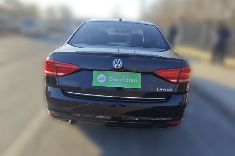 Used Volkswagen Lavida 2017 1.6L Manual Comfort Edition