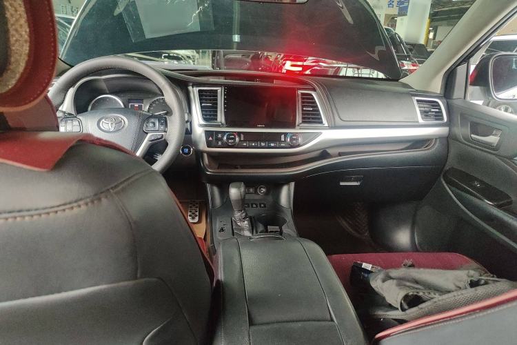 Used Toyota Highlander 2018 2.0T Four-Wheel Drive Luxury Version 7 Seats China VI Standard
