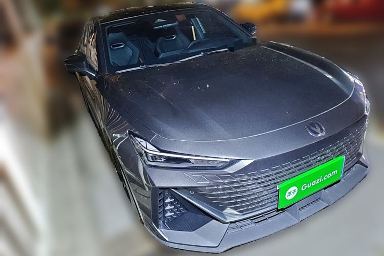 Used Changan UNI-V 2023 1.5T Prestige Model
