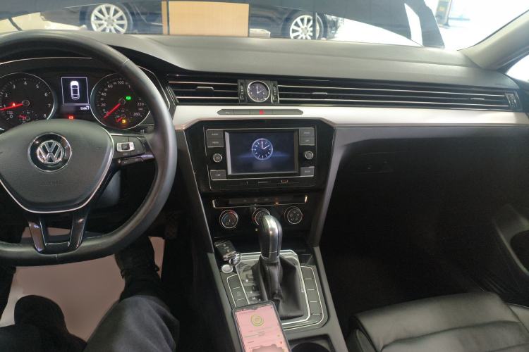 Used Volkswagen Magotan 2019 330TSI DSG Leading Edition China V Standard
