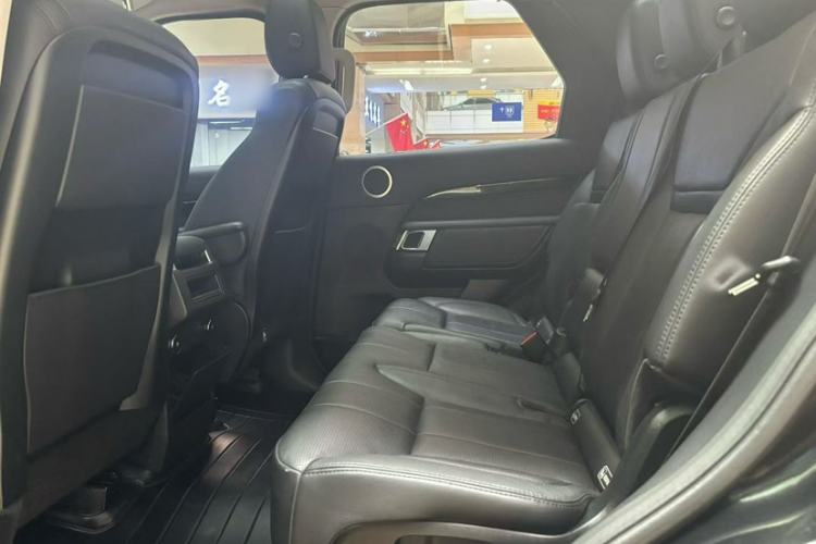 Used Land Rover Discovery 2018 3.0 SC V6 SE
