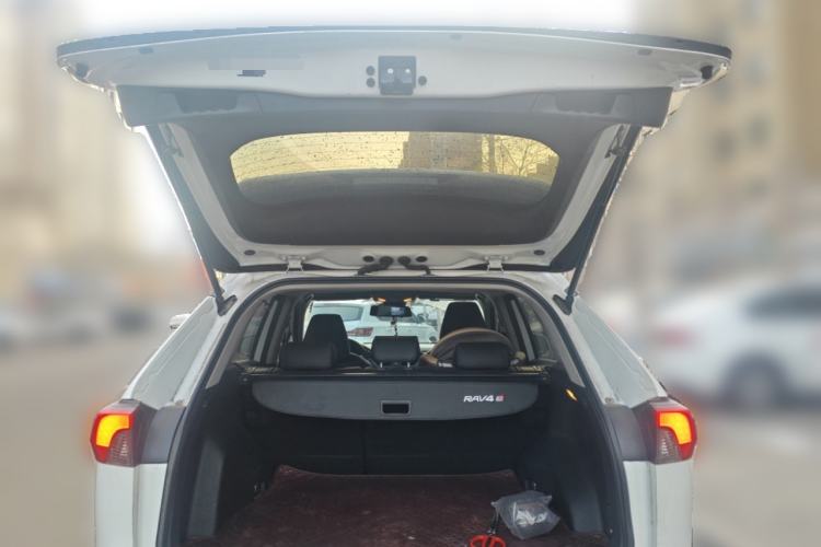 Used Toyota RAV4 2020 2.0L CVT 4x4 Trend Edition