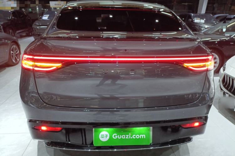 Used Hima Luxeed R7 2025 Range-Extended Version 251 km Max
