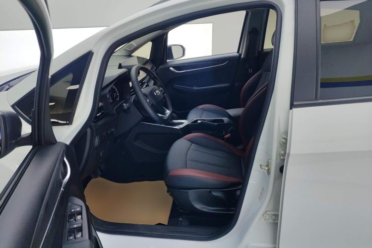 Used Geely Auto Vision X3 2021 PRO 1.5L CVT Deluxe Model
