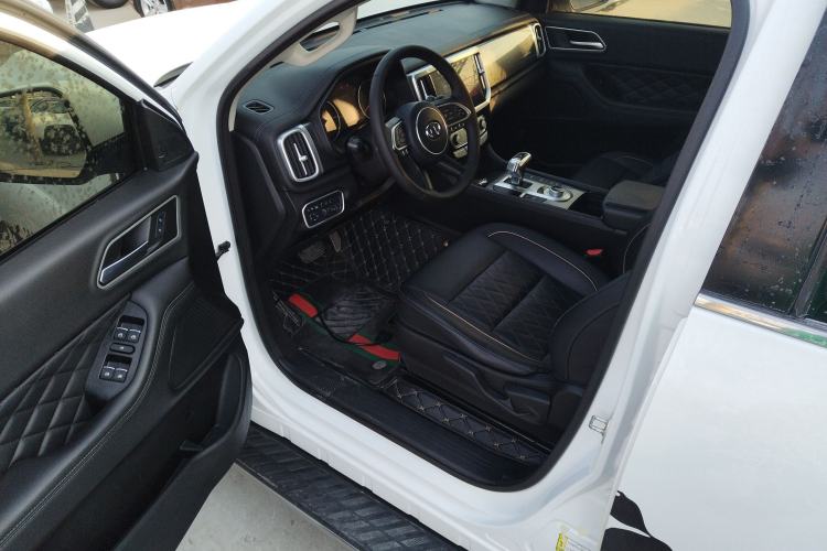 Used Great Wall Poer 2021 2.0T Global Version Automatic Diesel 4x4 Comfort Trim Standard Box GW4D20M
