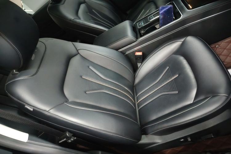 Used Ford Edge 2021 PLUS EcoBoost 245 Two-Wheel-Drive Titanium 7-Seater
