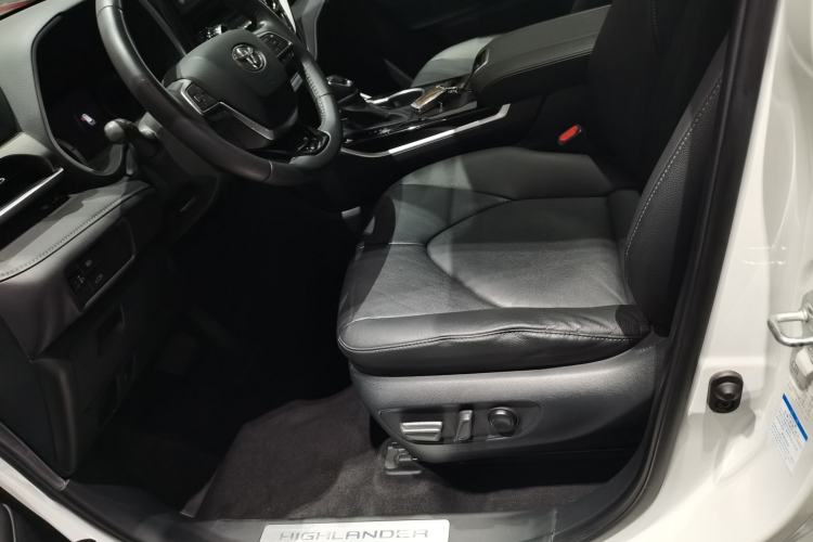 Used Toyota Highlander 2022 Dual-Engine 2.5L Four-Wheel Drive Prestige Version 7 Seats