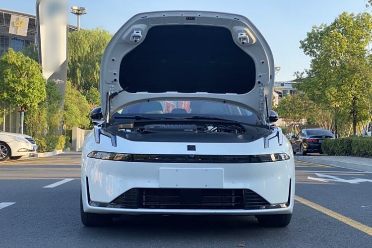 Used Lynk & Co 07 2024 EM-P 126 Long-Range Halo
