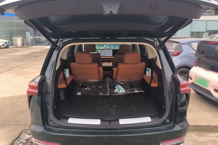 Used Wey Lanshan 2025 Four-Wheel Drive Max