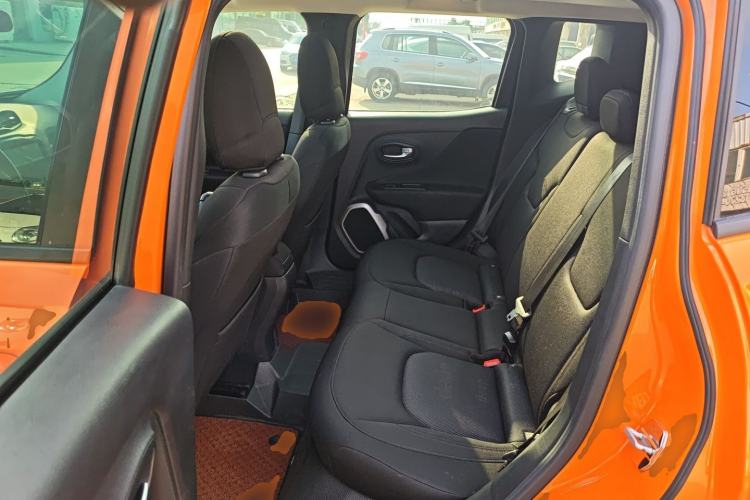 Used  Renegade 2017 180T Automatic High-Energy Version
