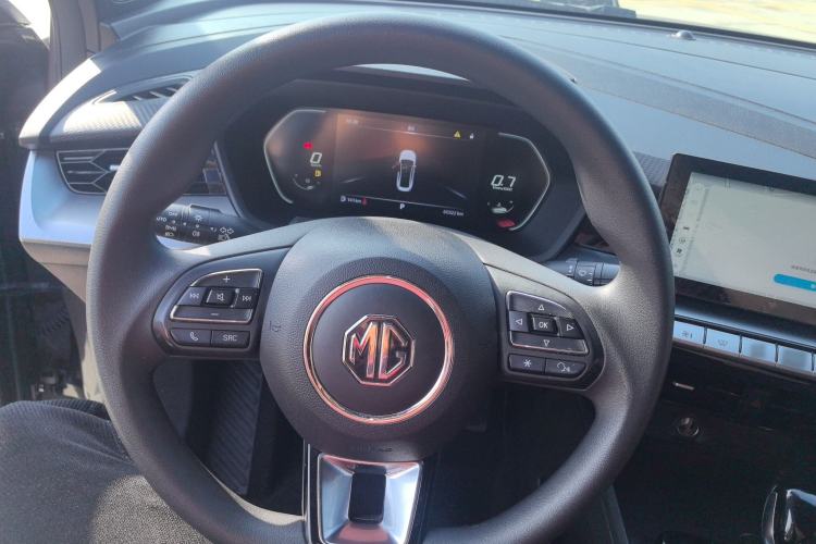 Used MG 5 2021 Revised Version 180 DVVT CVT Youth Luxury Edition
