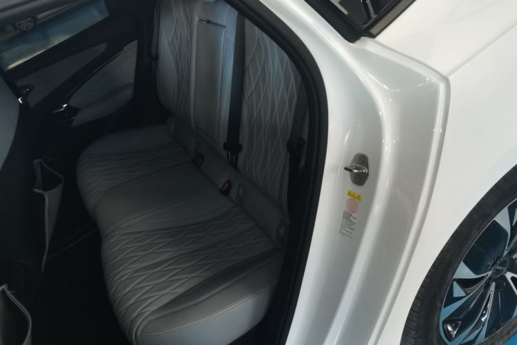 Used BYD Seal 2022 550 km Standard Range Rear-Wheel Drive Prestige Version
