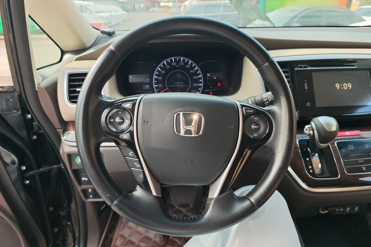 Used Honda Odyssey 2015 Updated Version 2.4L Smart Edition