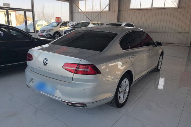 Used Volkswagen Magotan 2017 330TSI DSG Luxury Model
