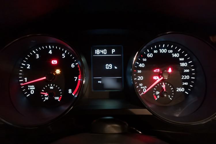 Used Volkswagen Sagitar 2015 230TSI Automatic Comfort Version