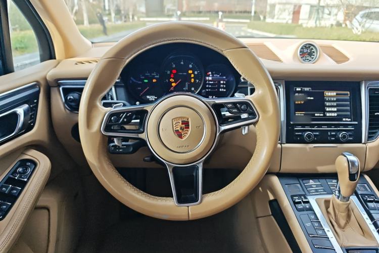 Used Porsche Macan 2014 Macan 2.0T
