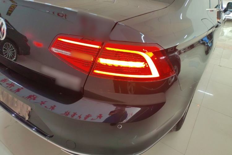 Used Volkswagen Magotan 2018 Facelift 330TSI DSG Luxury Model
