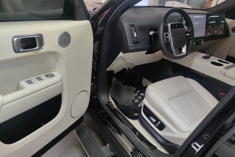 Used Li Auto L7 2024 Pro Model
