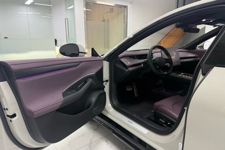 Used  SU7 2024 Four-Wheel Drive Ultra-Long Range Advanced Intelligent Driving Max Edition
