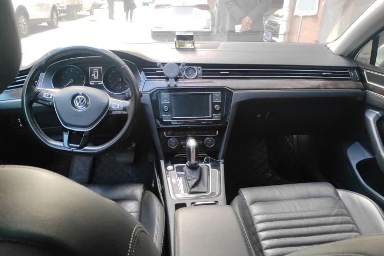 Used Volkswagen Magotan 2018 380TSI DSG Luxury Model
