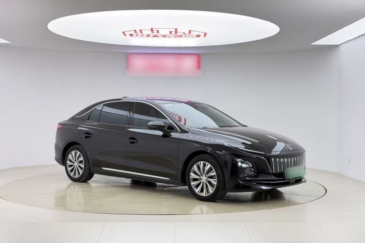 Used Hongqi E-QM5 2022 431 km Charge & Enjoy Edition