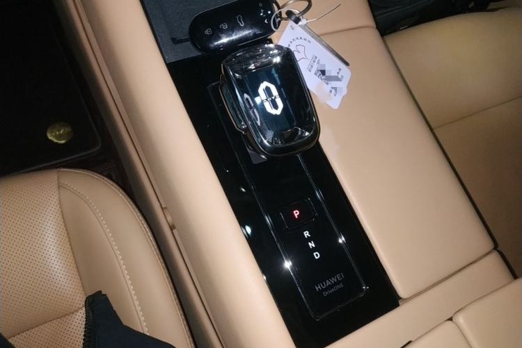 Used Hima AITO M5 2022 Extended-Range Four-Wheel Drive Performance Version
