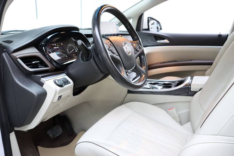 Used Buick GL8 2022 Land Executive Class 652T Prestige Model
