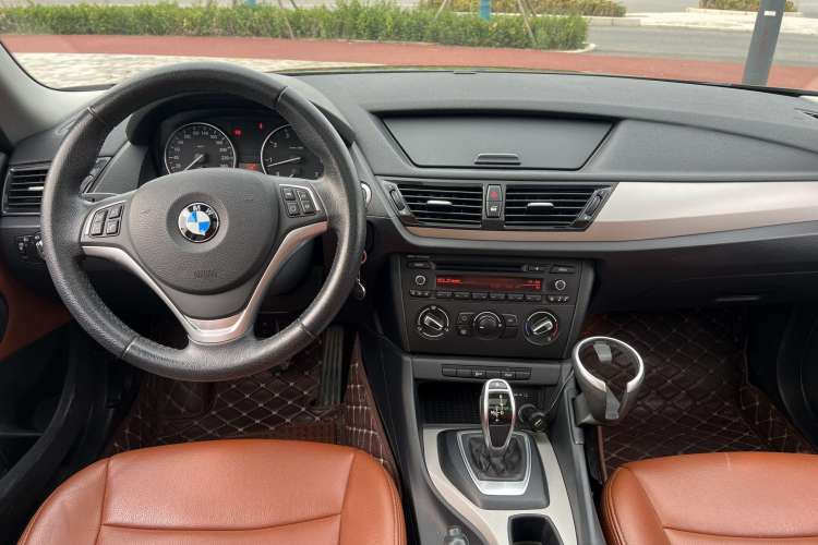 Used BMW X1 2014 sDrive18i Fashion Model
